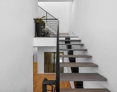 94 W Davis Boulevard - Photo Thumbnail 34
