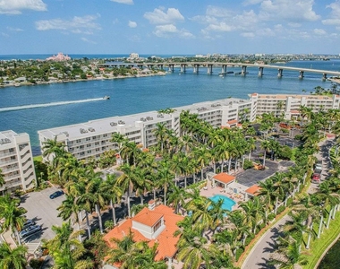 6083 Bahia Del Mar Circle - Photo Thumbnail 19