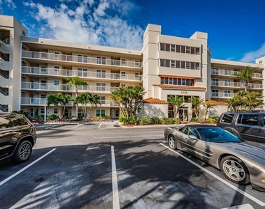 6083 Bahia Del Mar Circle - Photo Thumbnail 1