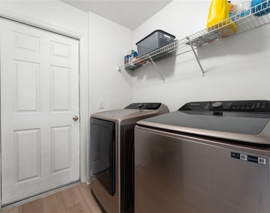 1031 Solana Circle - Photo Thumbnail 36