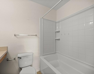 4428 Sw 49th Avenue - Photo Thumbnail 16