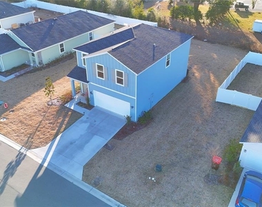 3656 Ne 30th Terrace - Photo Thumbnail 2