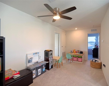 3656 Ne 30th Terrace - Photo Thumbnail 12