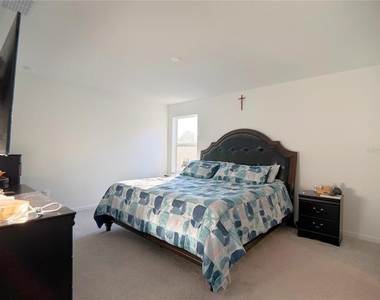 3656 Ne 30th Terrace - Photo Thumbnail 5