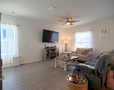 3656 Ne 30th Terrace - Photo Thumbnail 19
