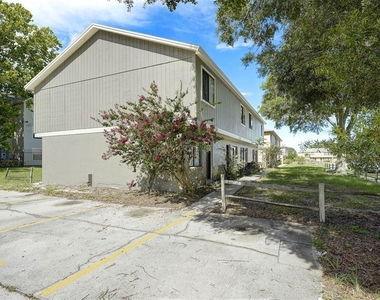 12062 Tift Circle - Photo Thumbnail 21