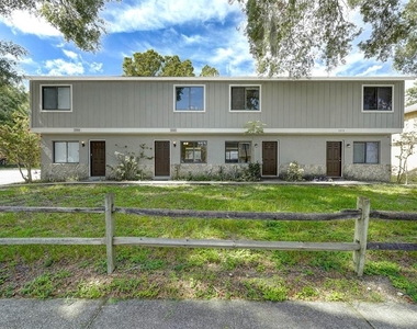 12062 Tift Circle - Photo Thumbnail 1