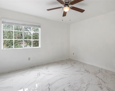 7843 Saint Andrews Circle - Photo Thumbnail 7