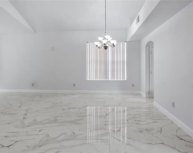 7843 Saint Andrews Circle - Photo Thumbnail 13