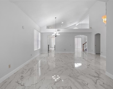 7843 Saint Andrews Circle - Photo Thumbnail 14