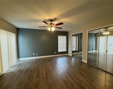 763 Olympic Circle - Photo Thumbnail 5