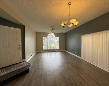 763 Olympic Circle - Photo Thumbnail 1