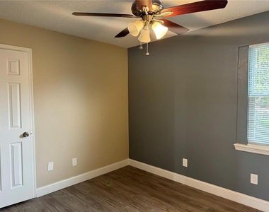 763 Olympic Circle - Photo Thumbnail 9