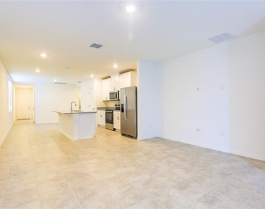 6004 Bimini Avenue - Photo Thumbnail 3