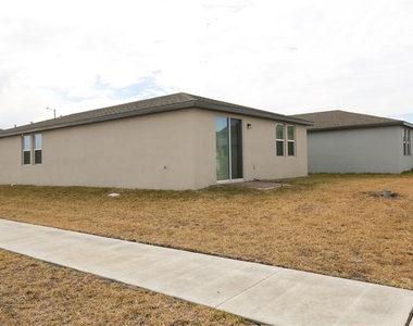 6004 Bimini Avenue - Photo Thumbnail 12