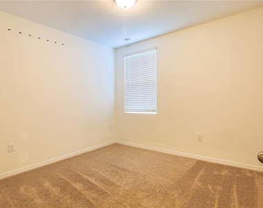 6004 Bimini Avenue - Photo Thumbnail 8