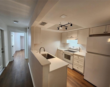 5823 Sw 9 Place - Photo Thumbnail 14
