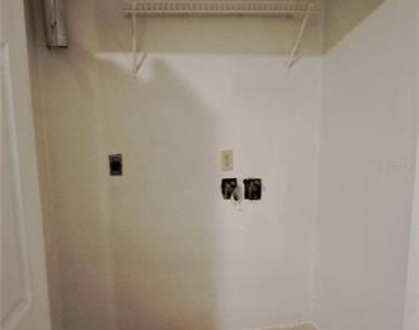 3925 Sw 26th Terrace - Photo Thumbnail 15
