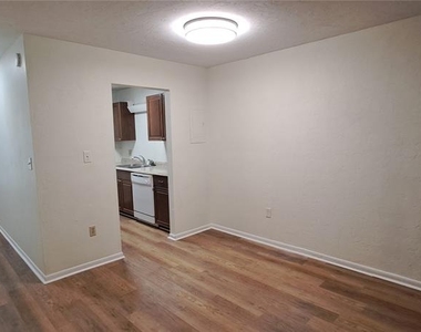 3925 Sw 26th Terrace - Photo Thumbnail 1
