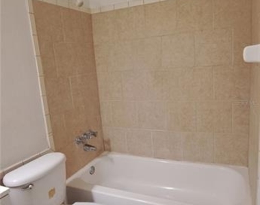 3925 Sw 26th Terrace - Photo Thumbnail 17