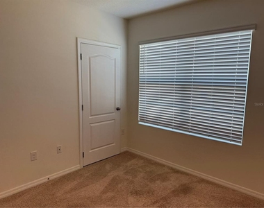1792 Henin Circle - Photo Thumbnail 10
