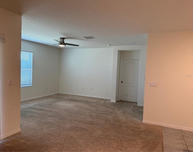 1792 Henin Circle - Photo Thumbnail 17