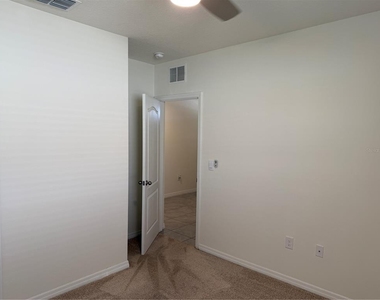 1792 Henin Circle - Photo Thumbnail 4