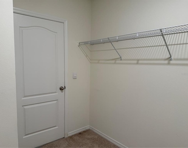 1792 Henin Circle - Photo Thumbnail 25