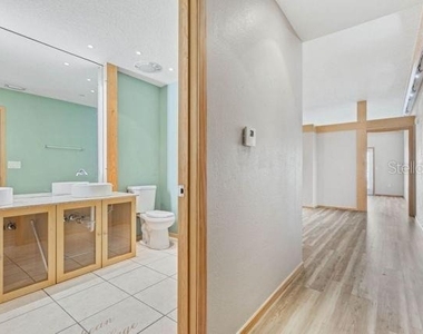 101 Palm Harbor Parkway - Photo Thumbnail 4