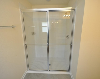 80 Oakleaf Way - Photo Thumbnail 20