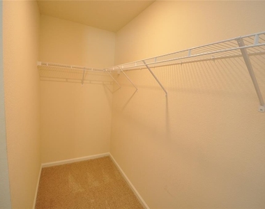 80 Oakleaf Way - Photo Thumbnail 18