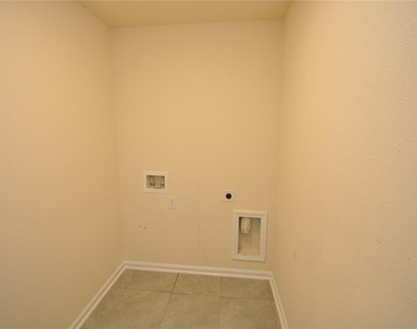 80 Oakleaf Way - Photo Thumbnail 28