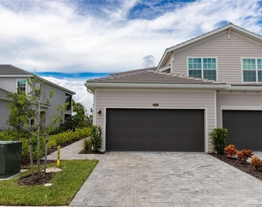 16572 Kingwood Lane - Photo Thumbnail 1