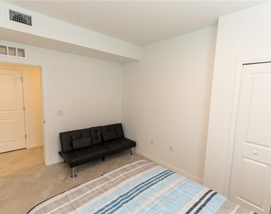 16572 Kingwood Lane - Photo Thumbnail 14