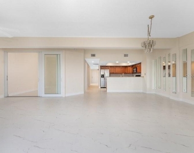 1601 Park Beach Circle - Photo Thumbnail 16