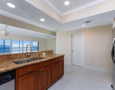 1601 Park Beach Circle - Photo Thumbnail 21