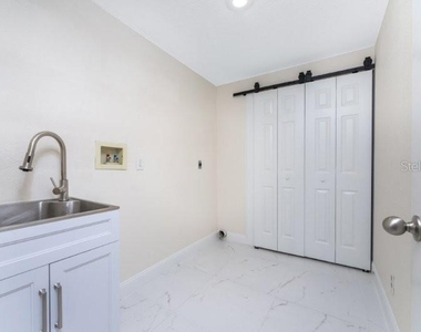 1601 Park Beach Circle - Photo Thumbnail 32