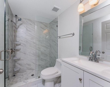 1601 Park Beach Circle - Photo Thumbnail 30