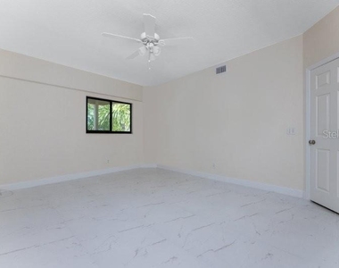 1601 Park Beach Circle - Photo Thumbnail 25