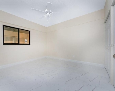 1601 Park Beach Circle - Photo Thumbnail 23