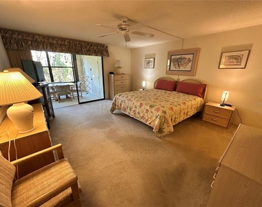 346 Springdale Drive W - Photo Thumbnail 18