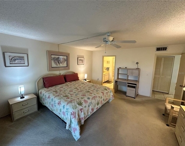 346 Springdale Drive W - Photo Thumbnail 16