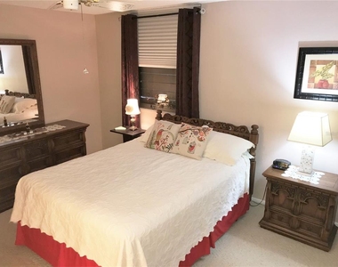 577 Lakeside Drive - Photo Thumbnail 15