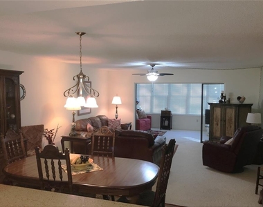 577 Lakeside Drive - Photo Thumbnail 2