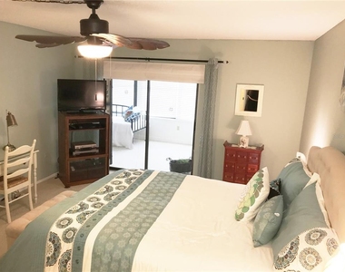 577 Lakeside Drive - Photo Thumbnail 11