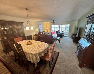 577 Lakeside Drive - Photo Thumbnail 6