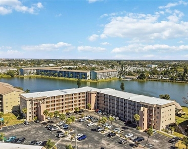 3983 Lake Bayshore Drive - Photo Thumbnail 34