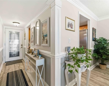 3983 Lake Bayshore Drive - Photo Thumbnail 5