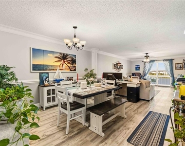 3983 Lake Bayshore Drive - Photo Thumbnail 10