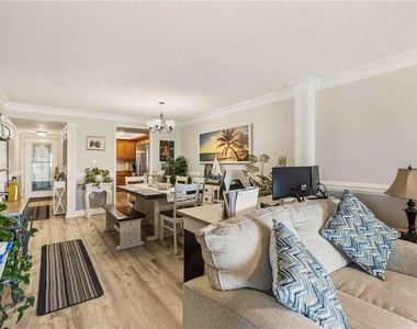 3983 Lake Bayshore Drive - Photo Thumbnail 9